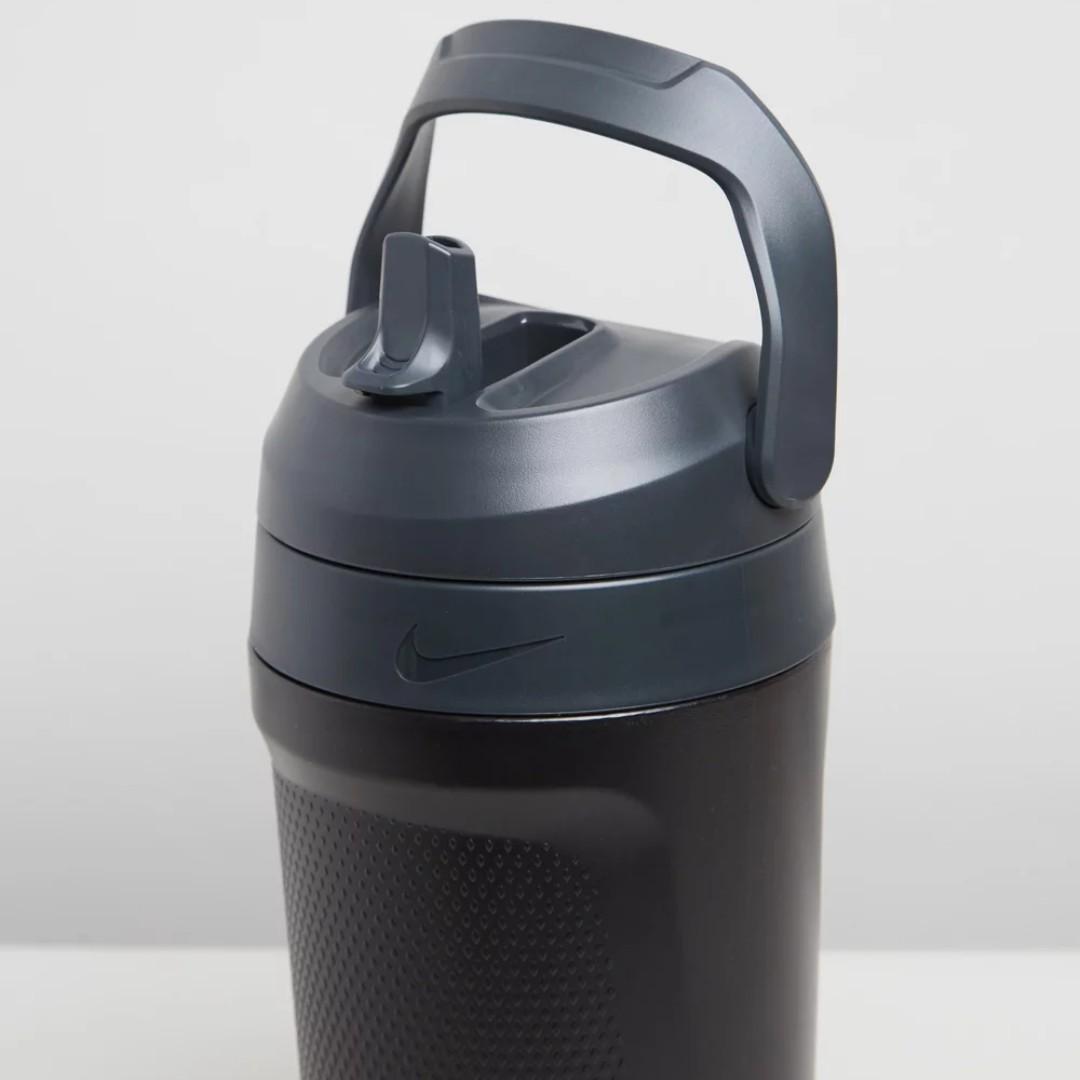 NIKE FUEL JUG 64OZ, 45 OFF
