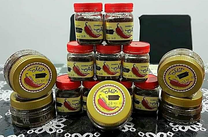 Sambal Hitam Mil Belimbing Buluh From Pahang Food Drinks Instant Food On Carousell