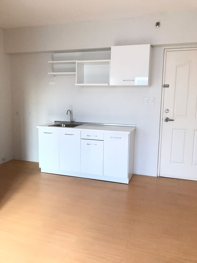 (Category: ) located in . Submitted by omoyeppuda (Listing ID 257911135, Image 1). Description: .