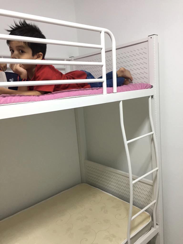 White double decker (Category: Bed Frames & Mattresses) located in Kuala Lumpur. Submitted by perf.pre.new (Listing ID 258032221, Image 2). Description: DOUBLE DECKER IN WHITE COLOUR type : double decker ( katil dua tingkat ) for : adult / kids Condition : 10/10 Colour : white Katil sangat kukuh, tahan lasak. Untuk katil org dewasa tapi kanak2 boleh tidur juga. Warna putih yang cantik sangat sesuai untuk nampak minimalist . Not come with mattress