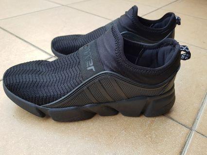 BATA Kids Black Power Slip-On Sneaker