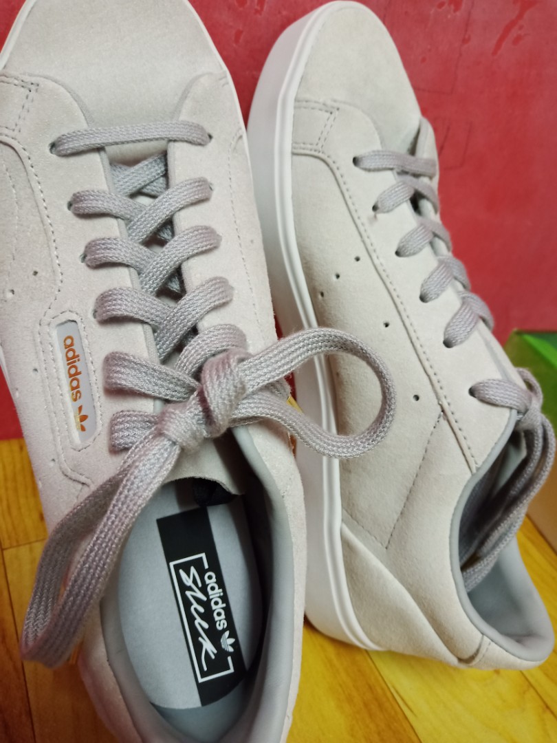 Brand New Adidas Sleek Shoes Women Men s Fashion Activewear on