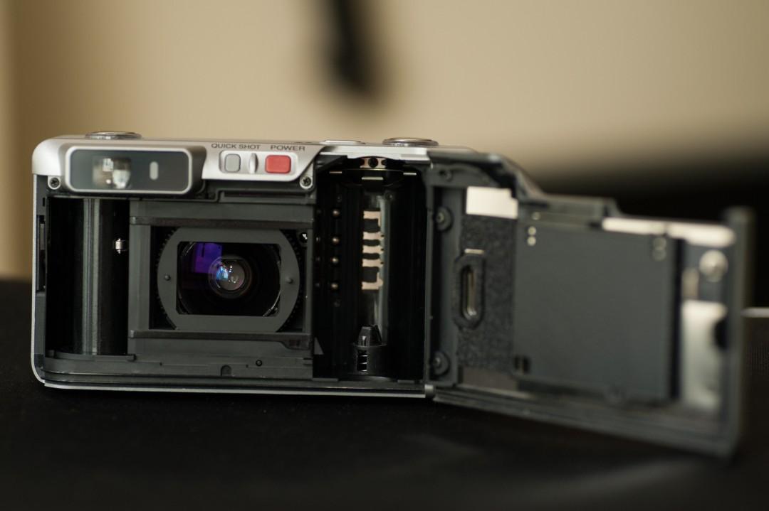 Fujifilm Zoom Date 2.8 Silvi, Photography, Cameras on Carousell