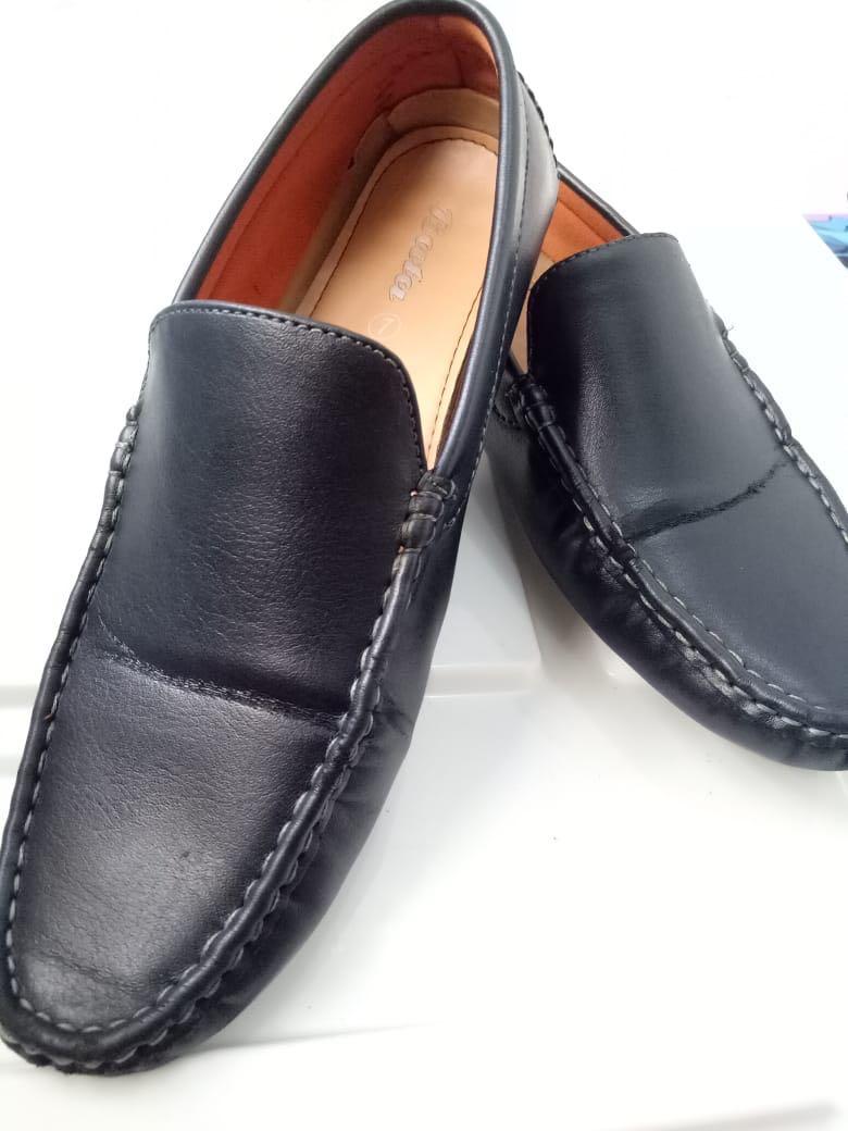 Preloved Sepatu Pria Bata Hitam Slip On Formal Termurah Fesyen Pria Sepatu Sepatu Formal Di Carousell
