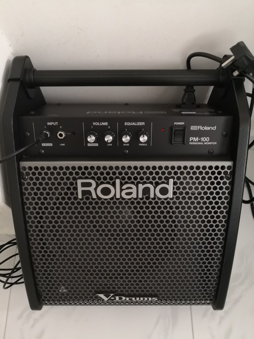 Roland Bass Amplifier drum, Hobbies & Toys, Music & Media, Musical