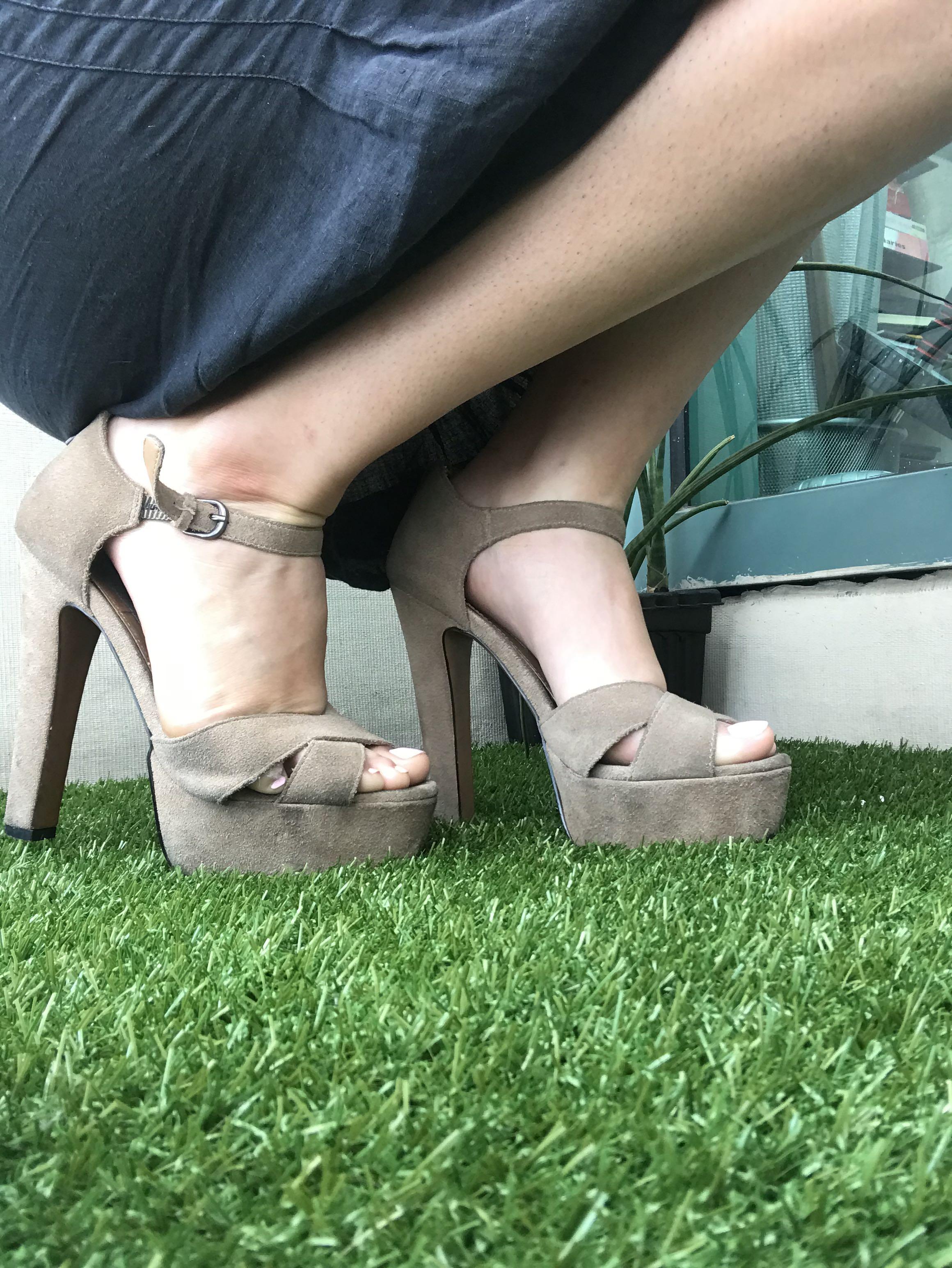 gabor nude shoes