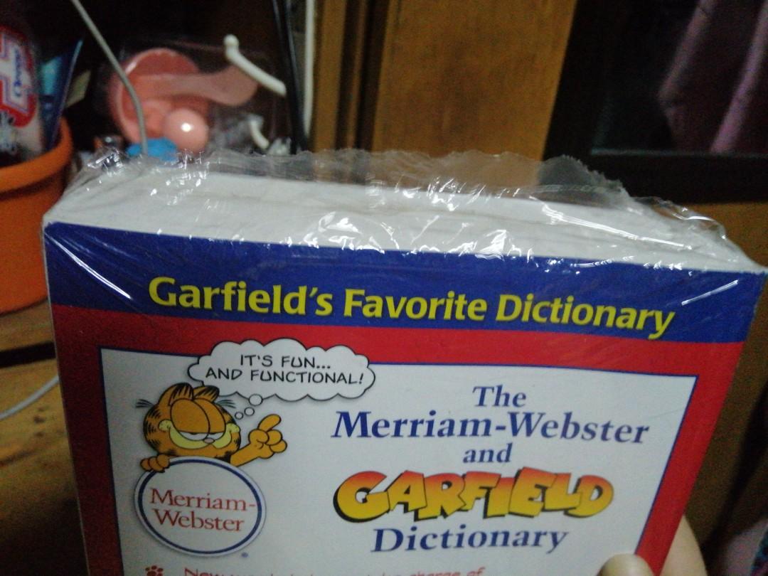 The Merriam-Webster and Garfield Dictionary, Hobbies & Toys, Books ...