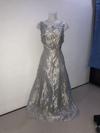 Silver Gray Gwon