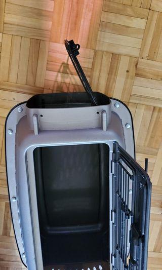 cat carrier