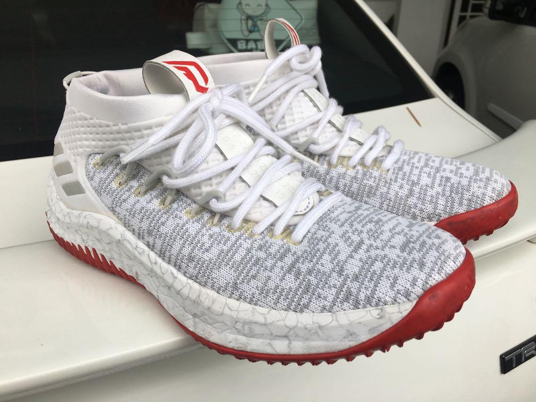 Dame 4 store basketball shoes