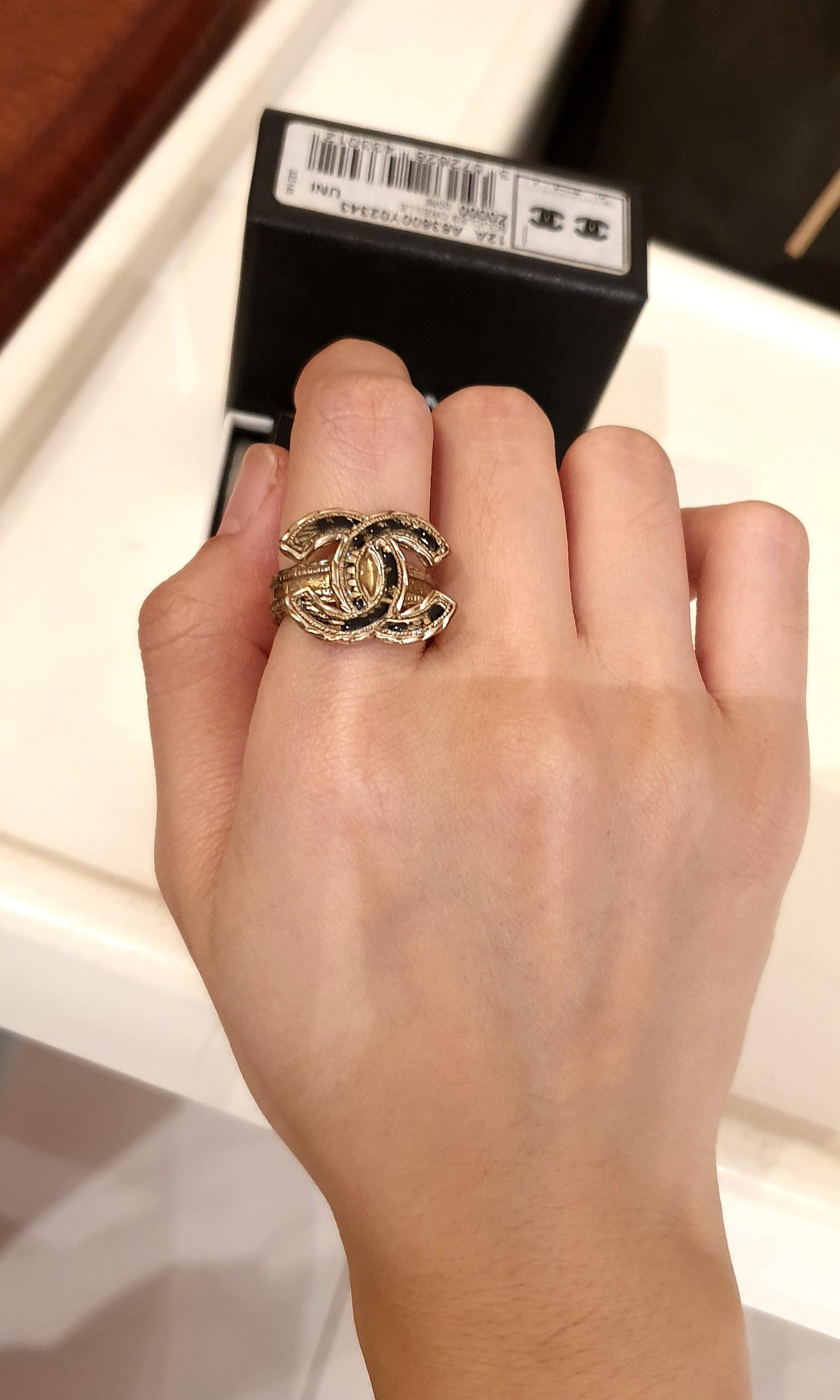 Chanel sales ring black
