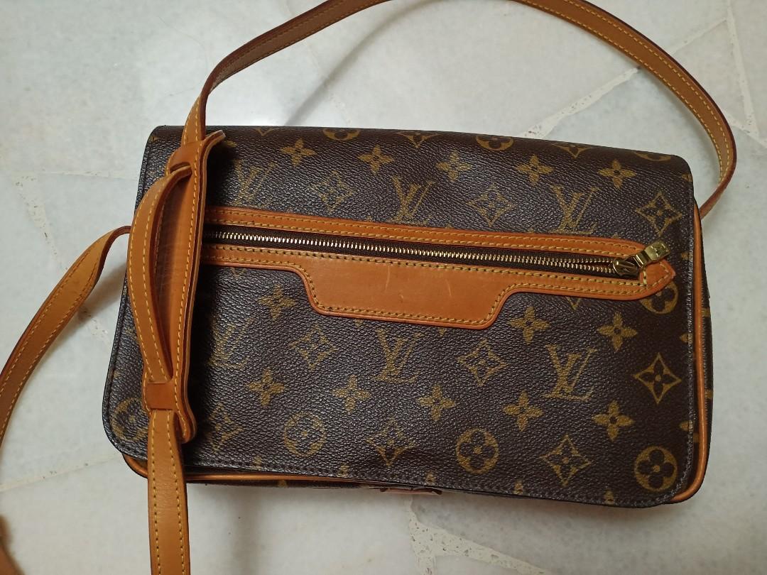 louis vuitton with side pockets