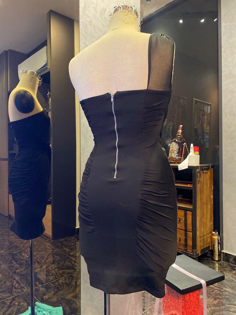 Black dinner party skirt, Women's Fashion, Muslimah Fashion, Dresses on ...