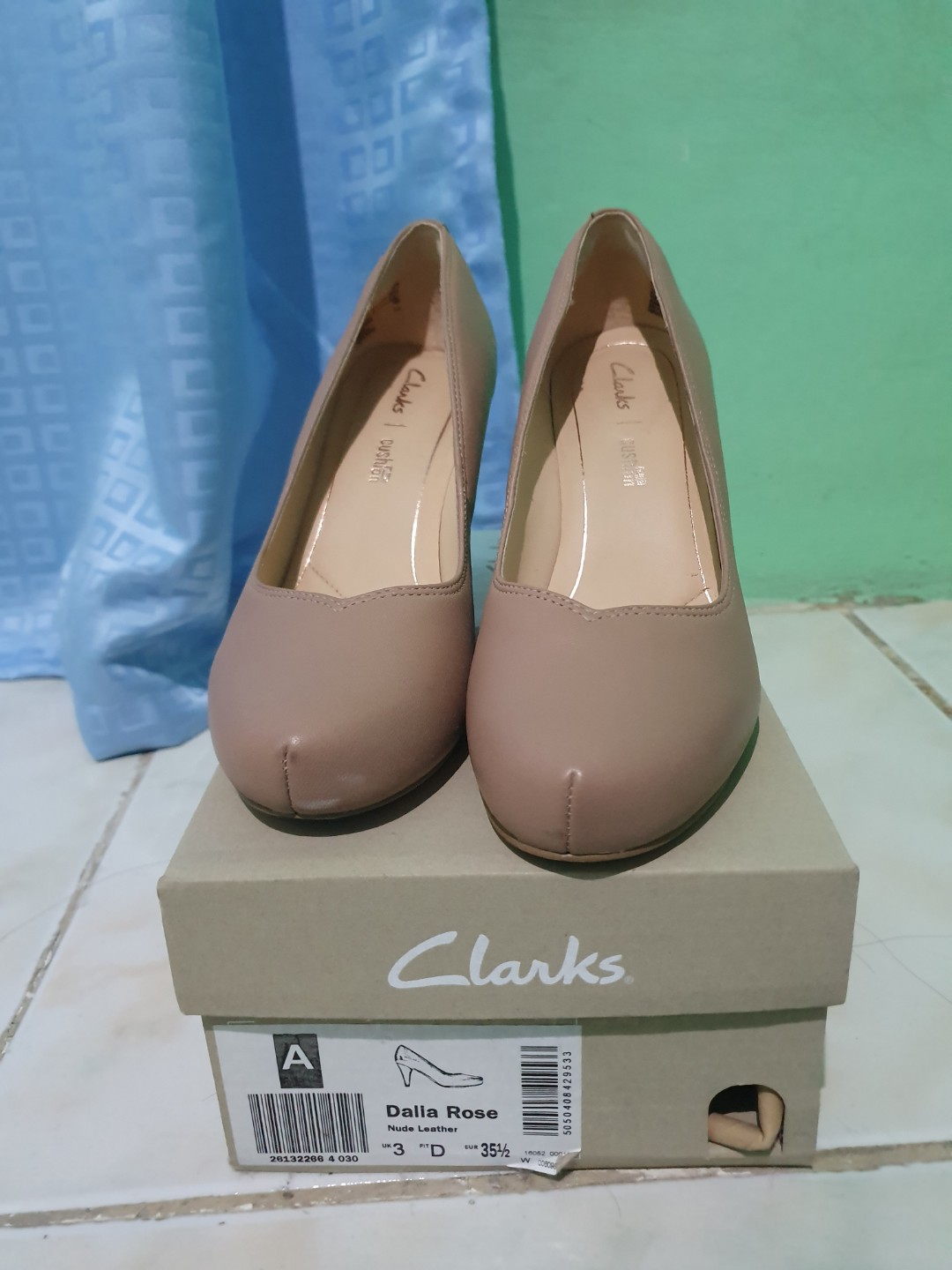 Clarks Nude Heels - Size 5 1/2, Women's 