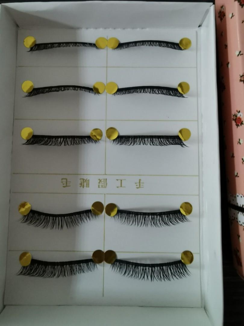 False eyelash (Category: Makeup) located in Ipoh. Submitted by jasminecg (Listing ID 258282989, Image 2). Description: postage 9.