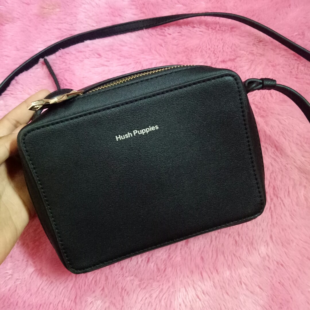 Harga sling sale bag hush puppies