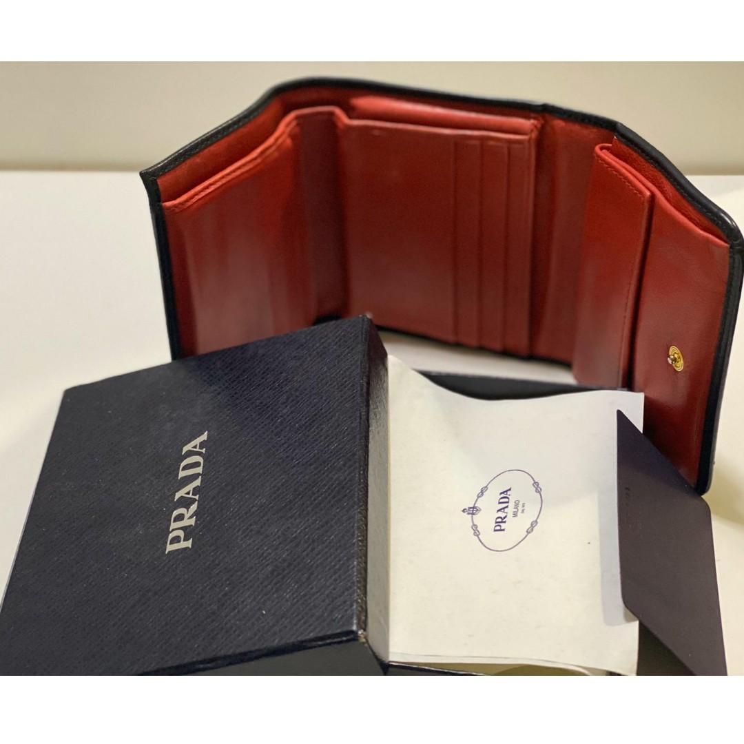 prada saffiano wallet price