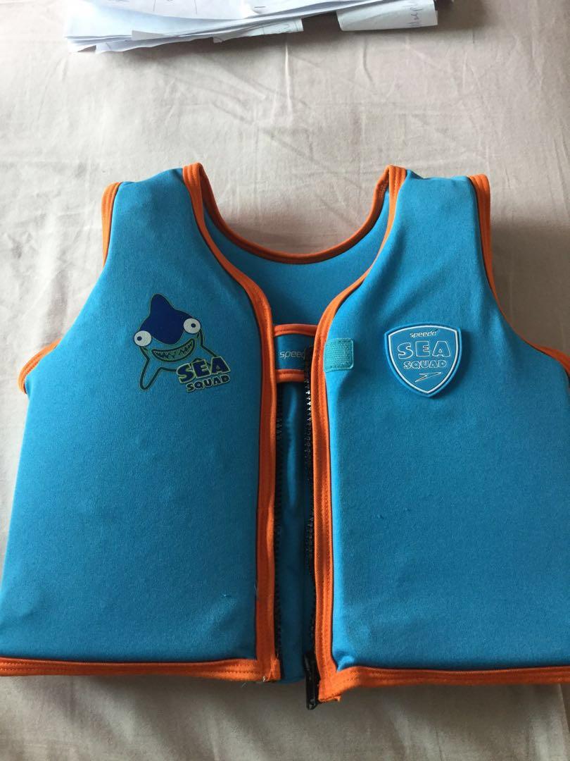 speedo learn to swim vest