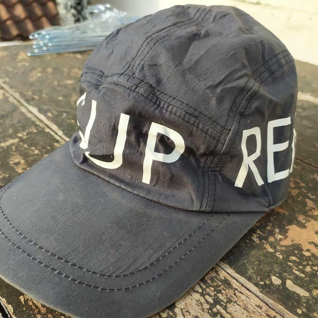 SUPREME NYC 1994 Polo Cap, Fesyen Pria, Aksesoris, Topi di Carousell