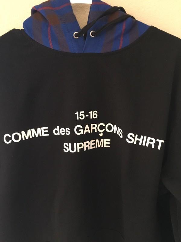 Supreme x CDG Hoodie, Fesyen Pria, Pakaian Atasan di Carousell