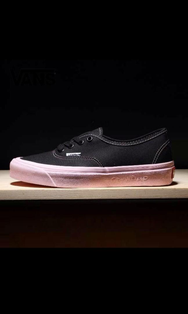 pink and black vans