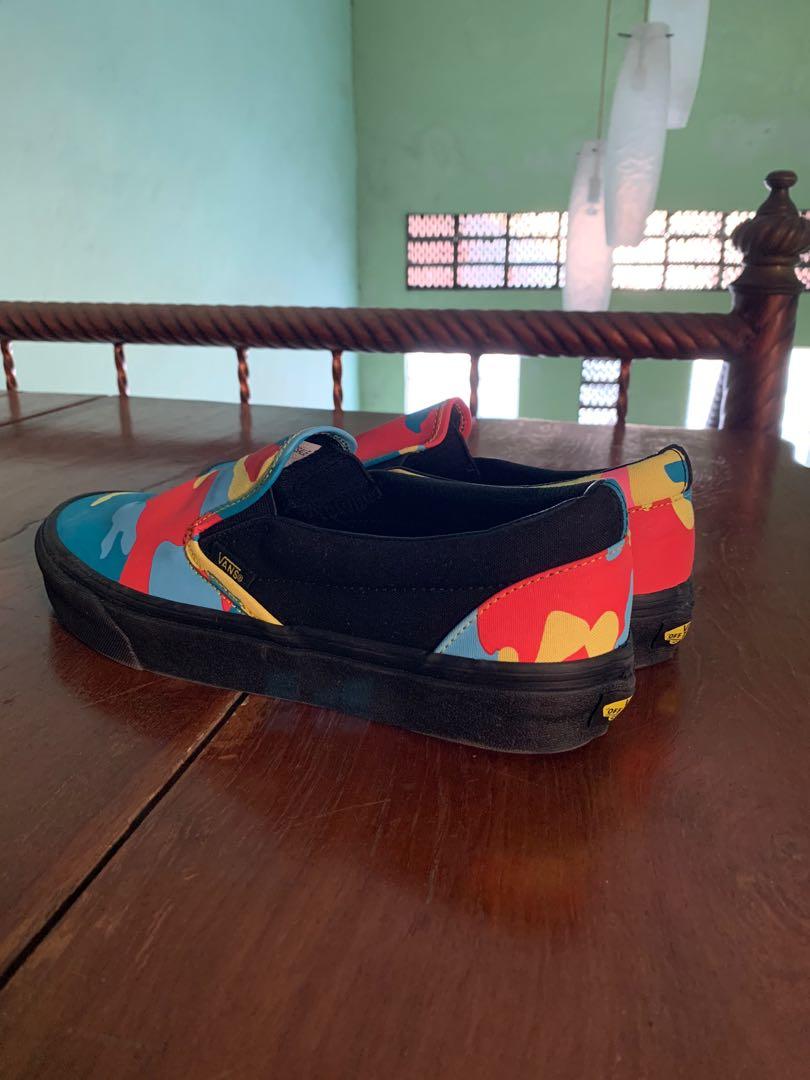 VANS SLIP ON NEON CAMO BACA DESKRIPSI Fesyen Pria Sepatu Sneakers di Carousell