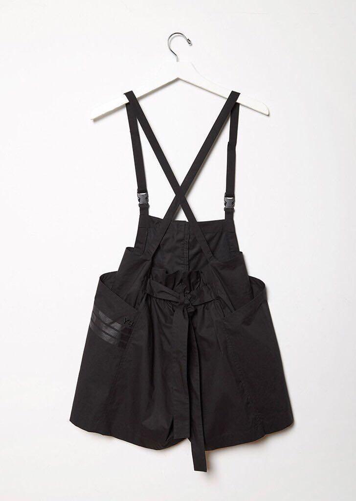 y3 black jumper