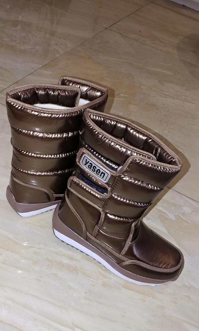 water and snow proof boots