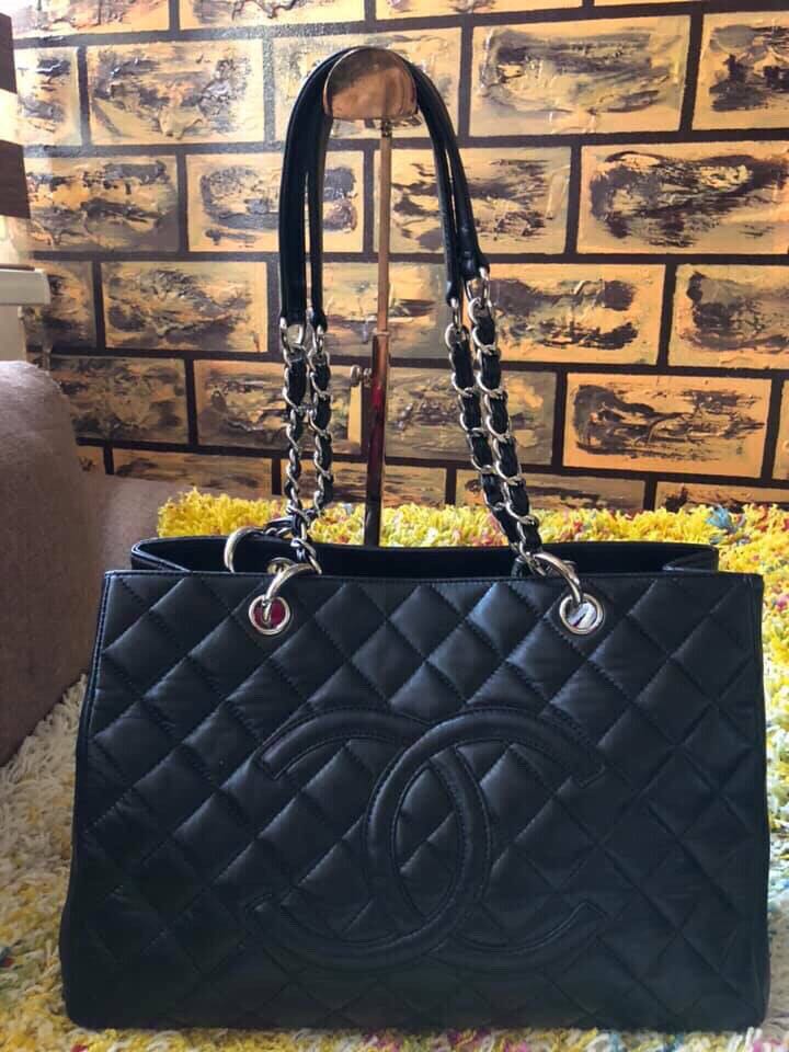 Chanel Medium Size, Luxury, Bags & Wallets on Carousell