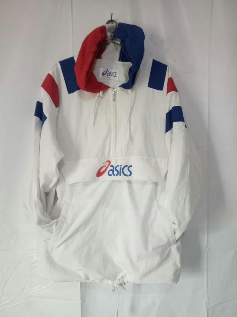 Jaket cagoule casual football asics Fesyen Pria Pakaian Atasan