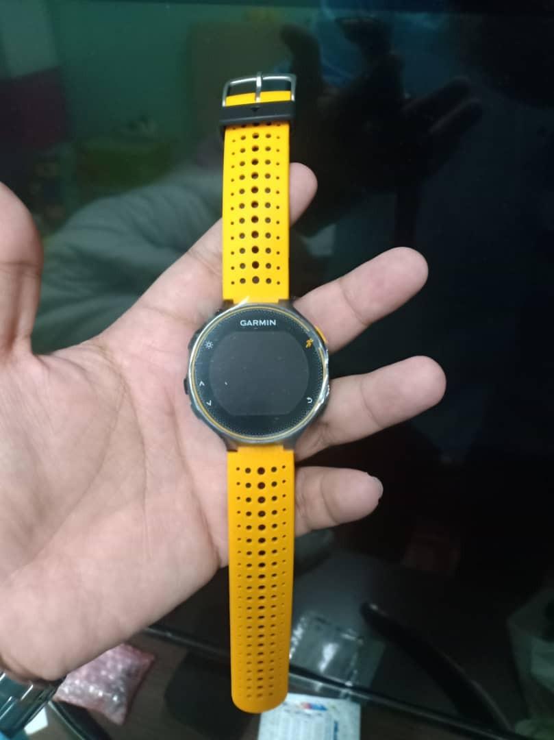 Sell garmin top forerunner 235