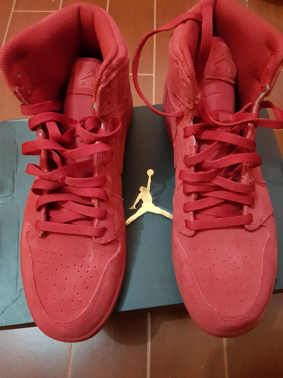 aj1 gym red mid