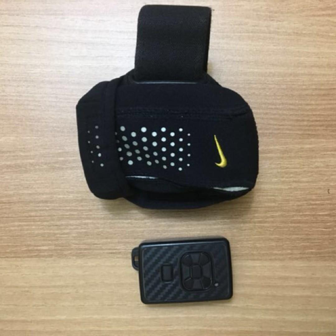 Nike arm bag 2025