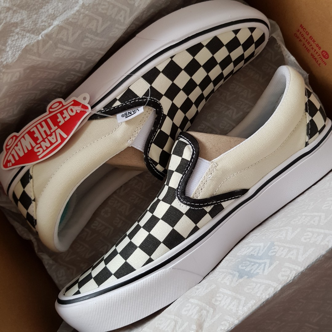 Vans av classic checker on sale