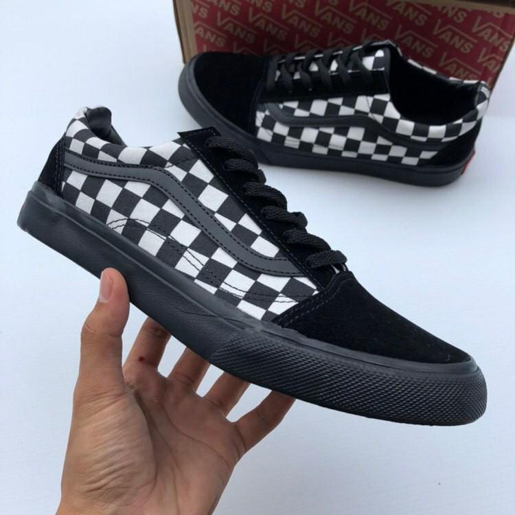Vans oldskool chex Men s Fashion Footwear Dress shoes on Carousell