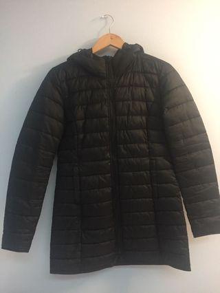 Black light weight puffer jacket