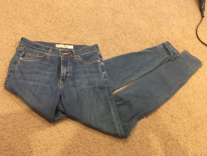(Category: ) located in . Submitted by lxvebuzz (Listing ID 258677058, Image 1). Description: .