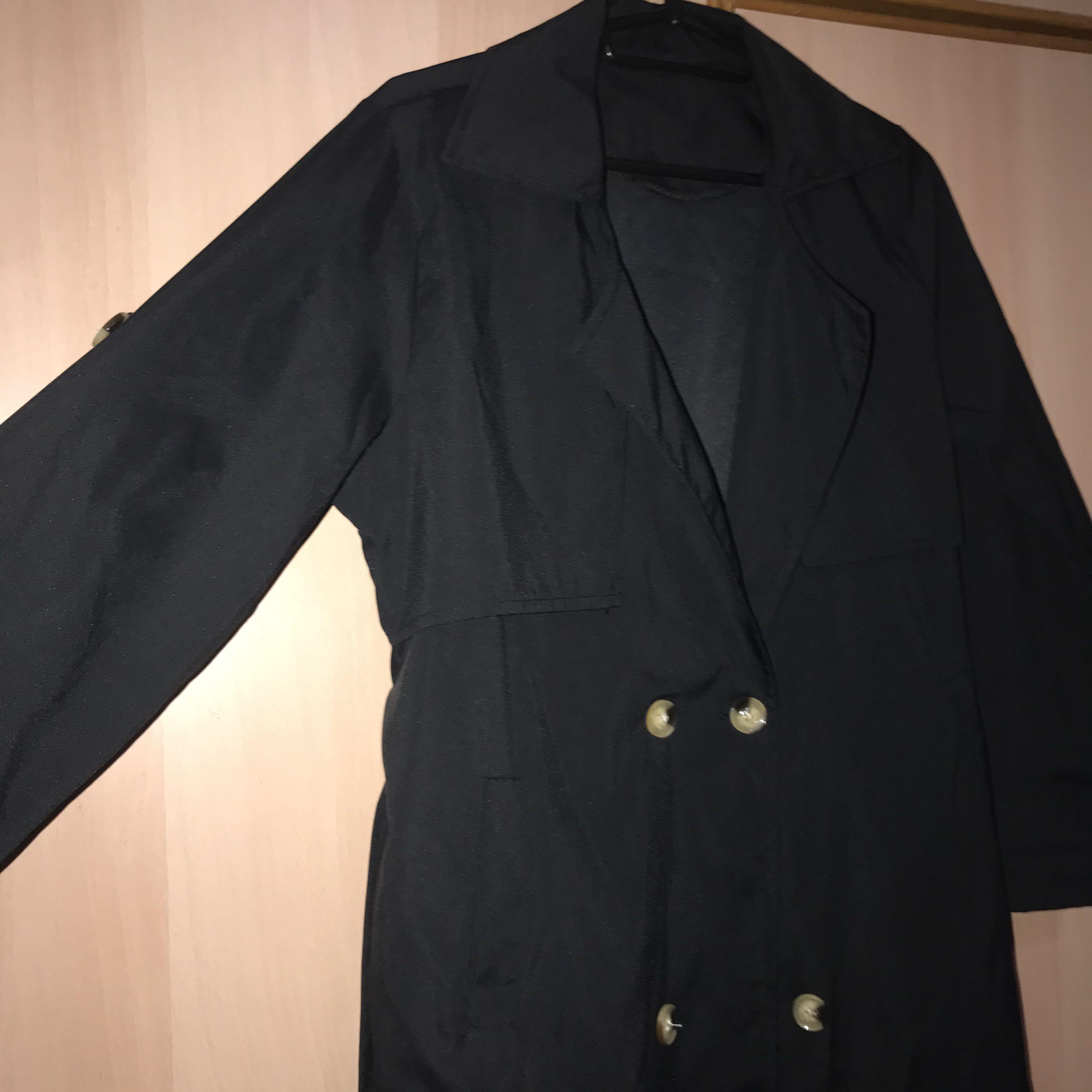 black thin trench coat