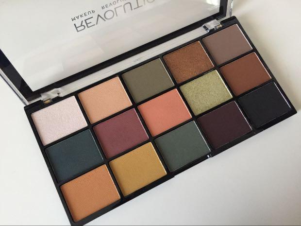 Makeup Revolution Iconic Division Re Loaded Palette Health Beauty Makeup On Carousell Makeup Revolution Iconic Division Re Loaded Palette Health Beauty Makeup On Carousell