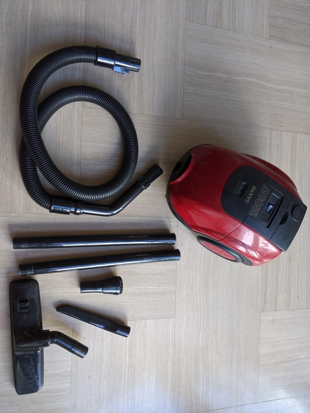 Sanyo Vacuum Cleaner (1200 w), TV & Home Appliances, Vacuum Cleaner