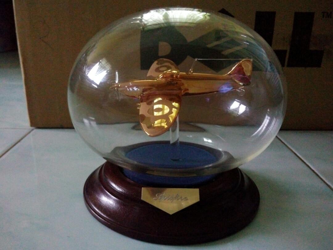 Splitfire Plane Replica (Category: Vintage Collectibles) located in Jitra. Submitted by baenterprise (Listing ID 258665717, Image 3). Description: Splitfire Plane Replica Kapal Terbang buatan United Kingdom Kapal Terbang perang Jualan cuci stor Sebarang pertanyaan sila WhatsApp & call.