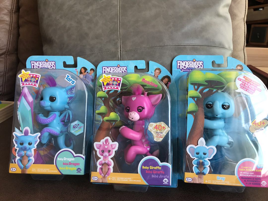 Fingerlings baby giraffe online