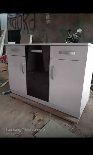 (Kategori: ) berada di . Dikirim oleh mahesafurniture (ID iklan 258828129, Gambar 1). Deskripsi: .