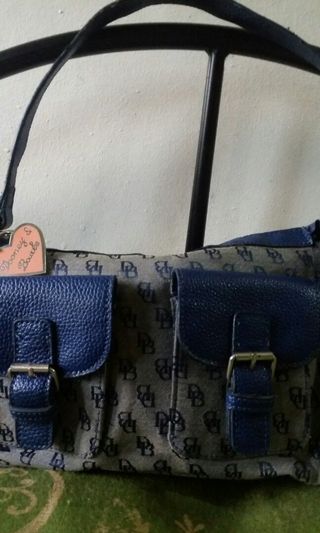 (Category: ) located in . Submitted by unique2shop (Listing ID 226077202, Image 1). Description: .