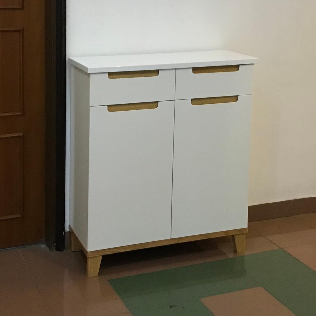 2 Door Shoe Cabinet Furniture Others On Carousell