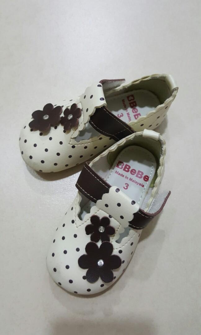 baby girl walking shoes size 3