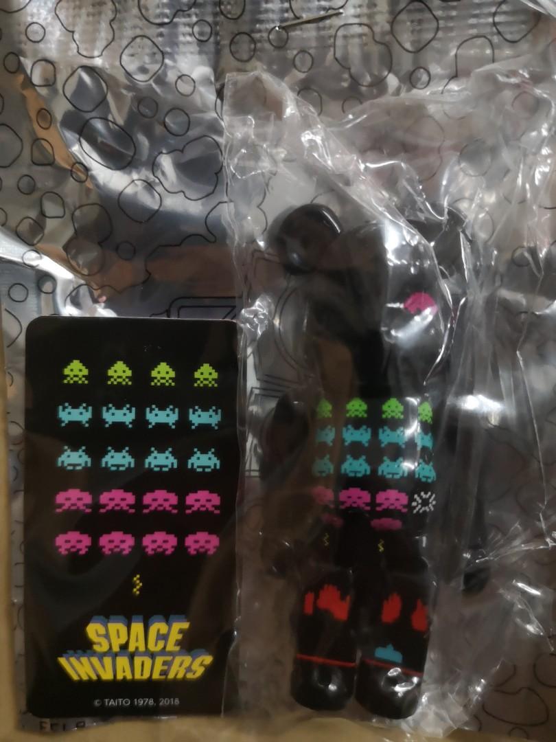 bearbrick space invaders
