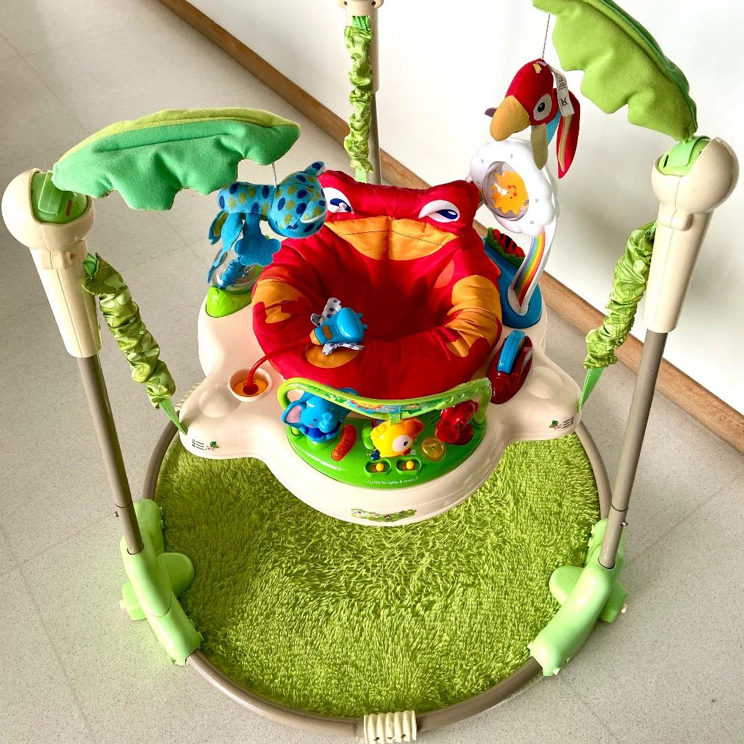 baby bouncer entertainer
