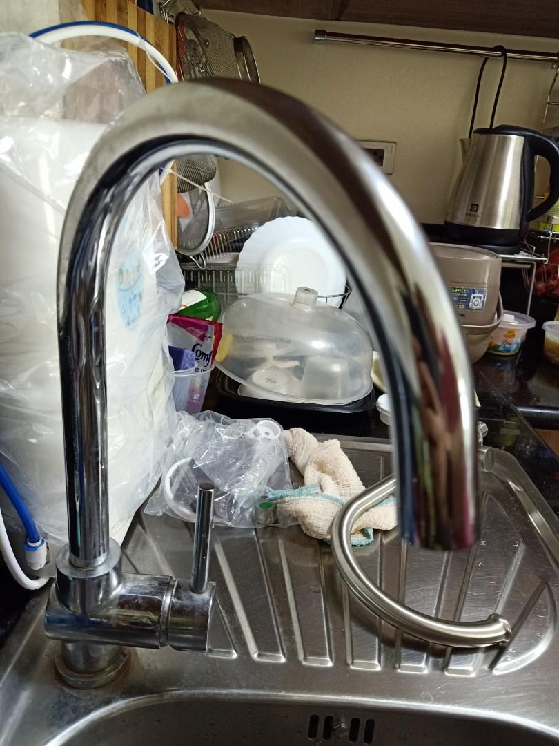 Kitchen Faucet (Category: Other Kitchen Appliances) located in Quezon City. Submitted by kar_tan2000 (Listing ID 258804183, Image 2). Description: .
