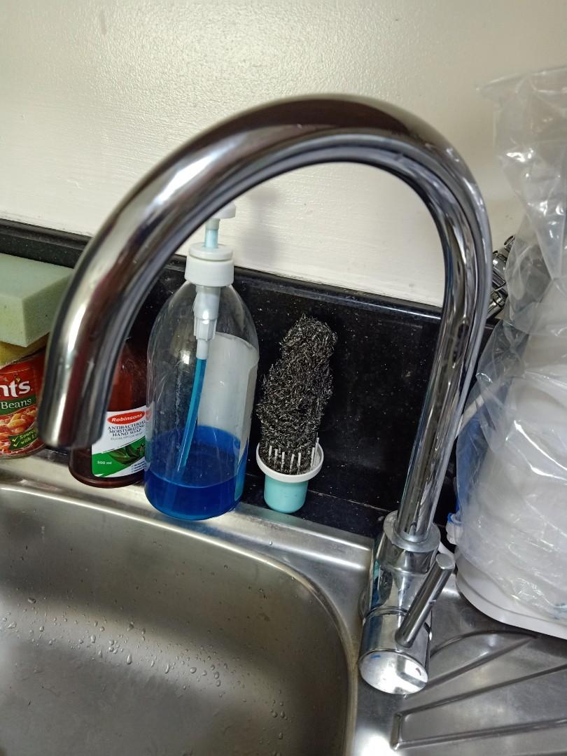 Kitchen Faucet (Category: Other Kitchen Appliances) located in Quezon City. Submitted by kar_tan2000 (Listing ID 258804183, Image 3). Description: .